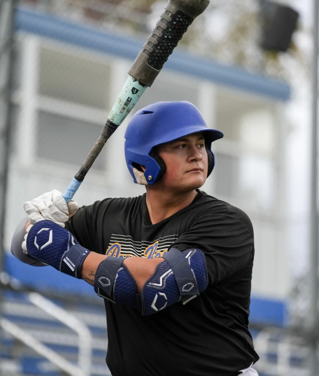 NEKO HALL in look 3 look