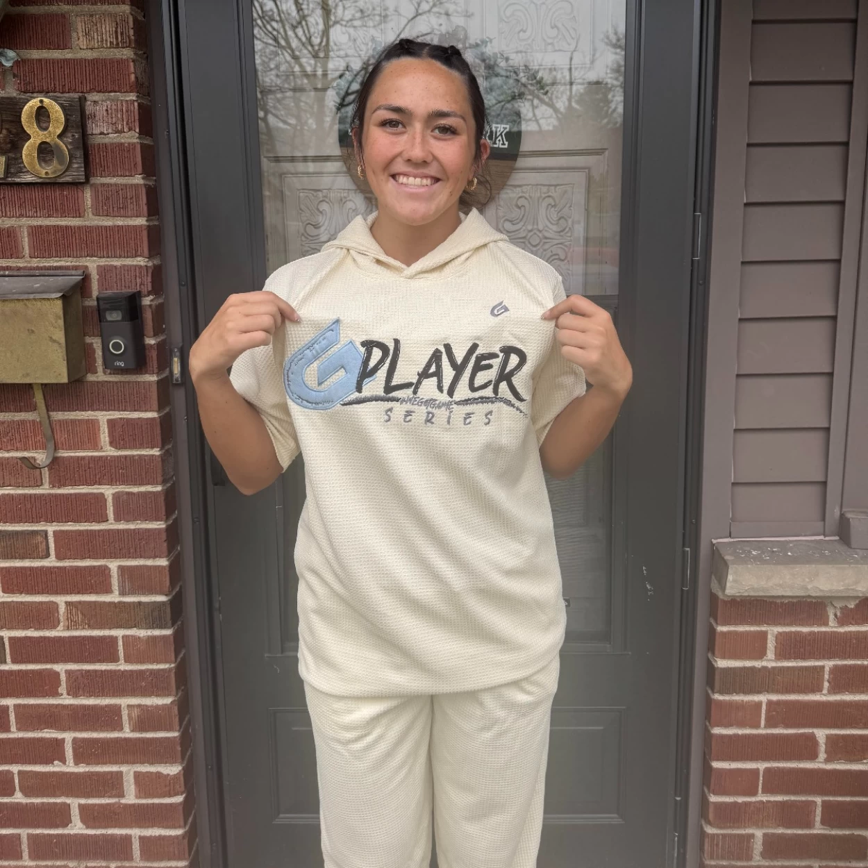 MALLORY HOOL in look 1 look