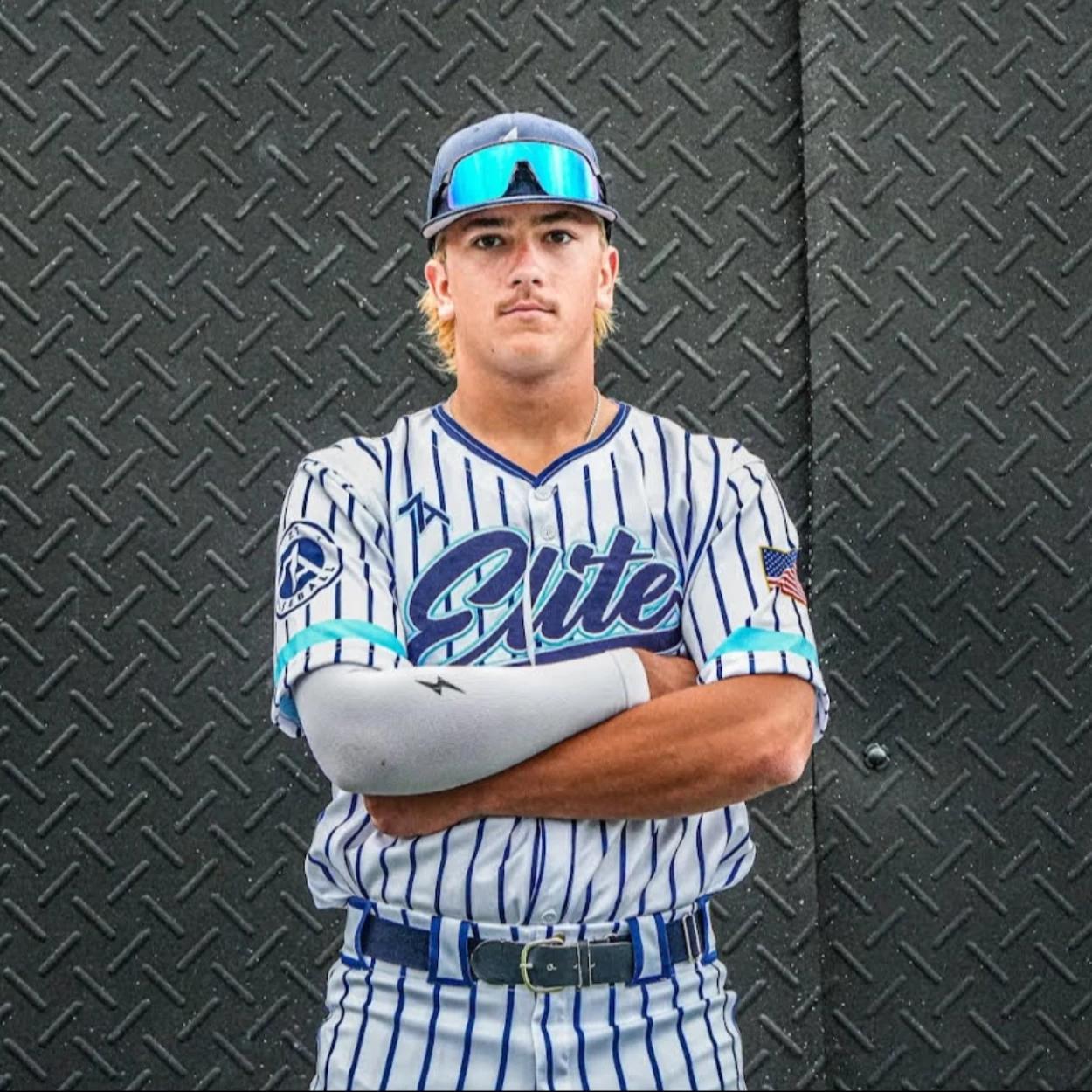 LOGAN RANDALL in look 6 look