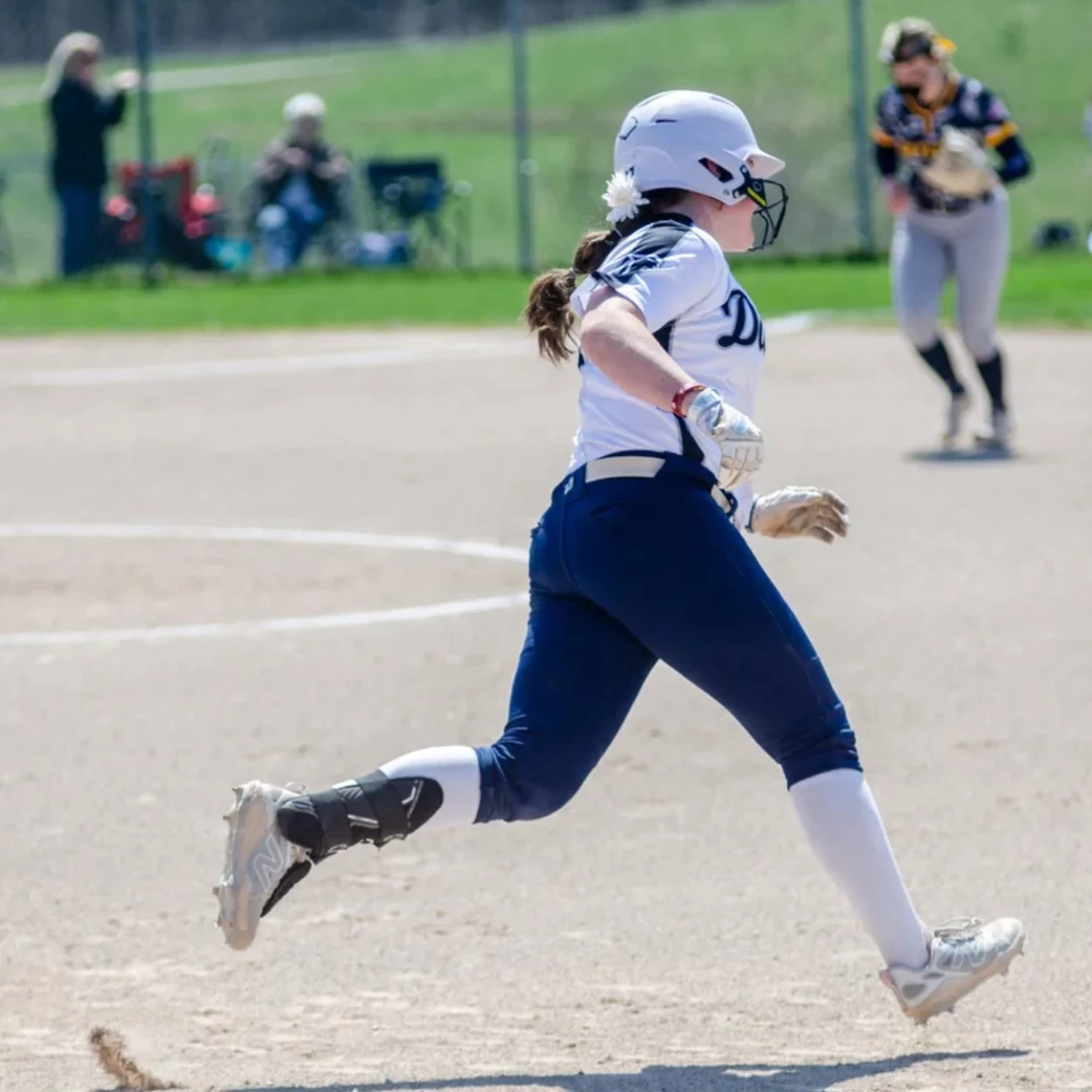 KILEY PHELAN in look 2 look