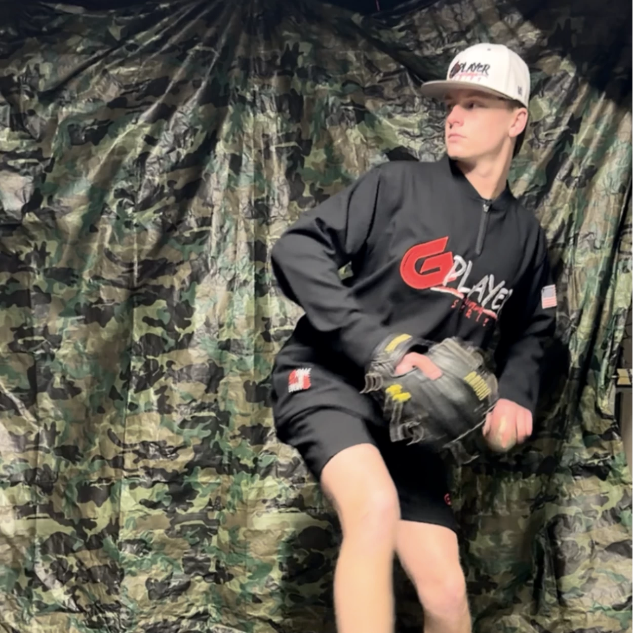 REECE PHILLIPS in look 5 look