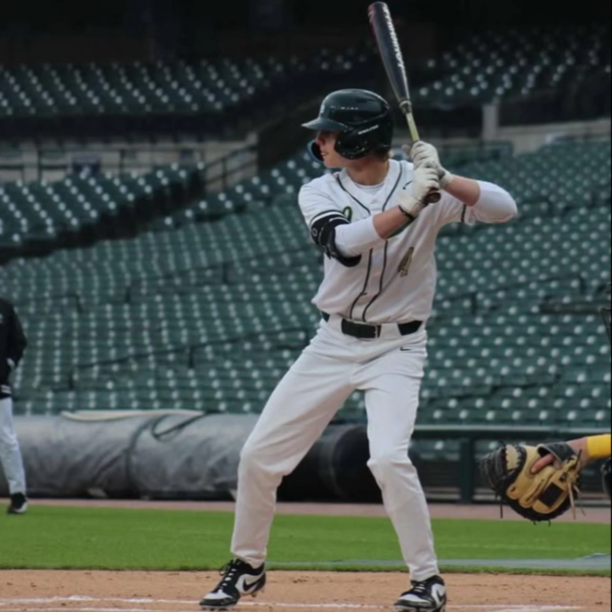 REECE PHILLIPS in look 2 look